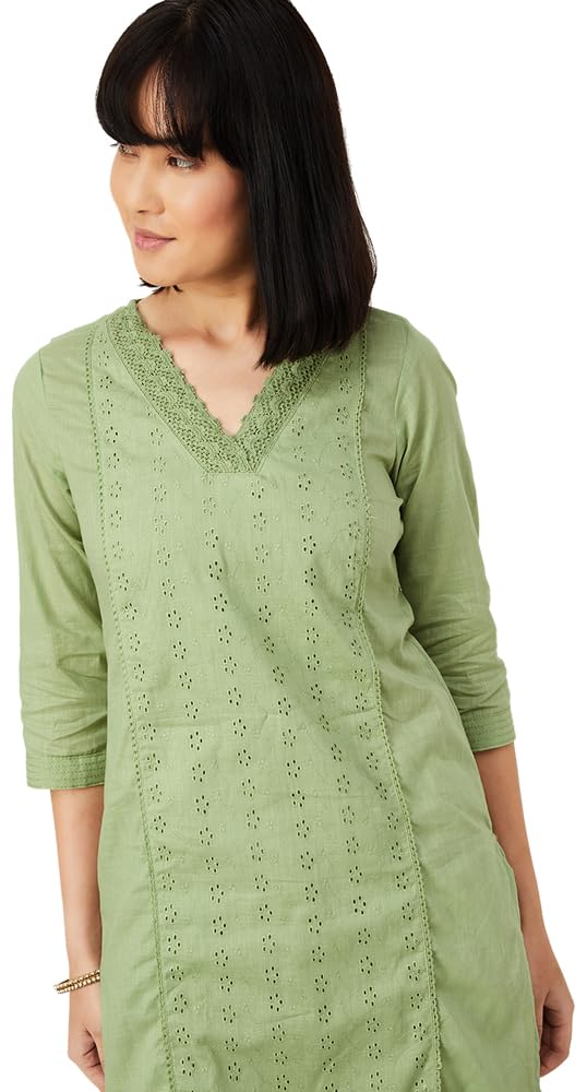 Max Women’s Cotton Blend Regular Fit Casual Kurta Max Women’s Cotton Blend Regular Fit Casual Kurta